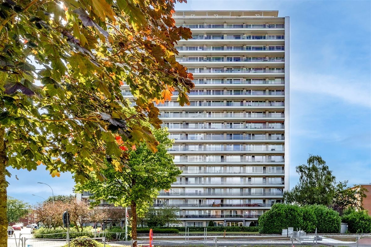 Instapklaar appartement met 3 slpk en zonnig terras