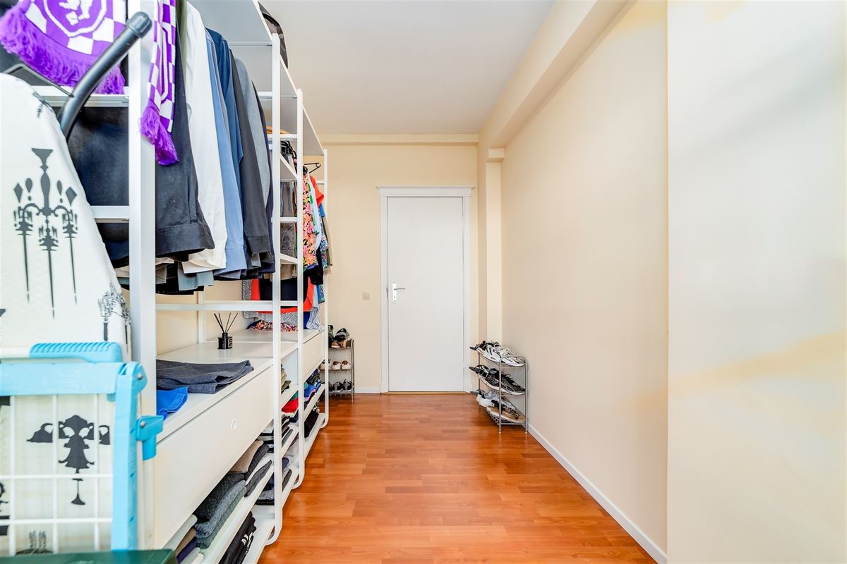 Instapklaar appartement met 3 slpk en zonnig terras