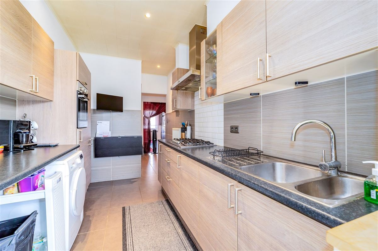 Instapklaar 2 slaapkamer appartement te Merksem