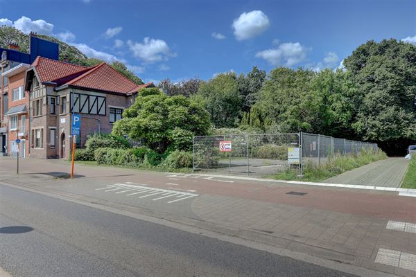 Projectgrond mét goedgekeurde vergunning voor 3 appartementen