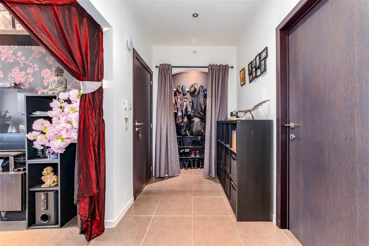 Instapklaar 2 slaapkamer appartement te Merksem