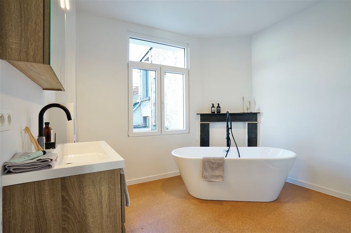 Korte termijn gemeubelde units te huur in gezellig gebouw