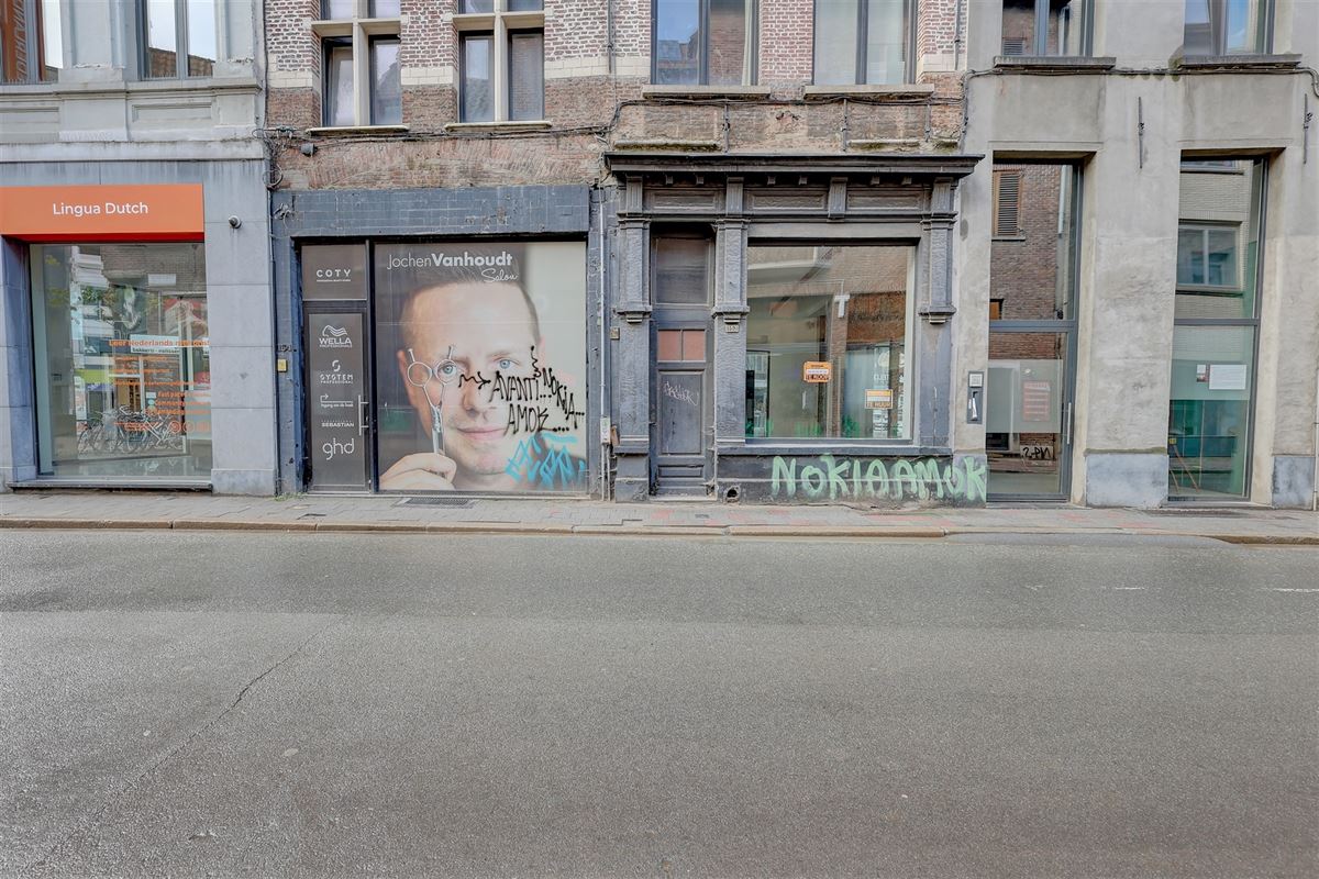 Handelspand op uitstekende ligging in de Jezusstraat te huur