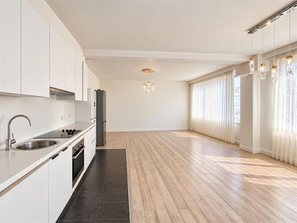 Ruim appartement met twee slaapkamers te Mechelsesteenweg