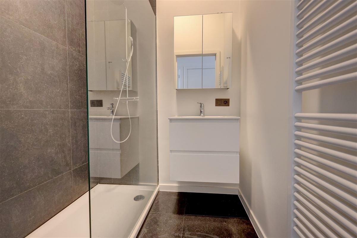 Gezellig appartement met 1 slaapkamer en bureauruimte in hartje Antwerpen