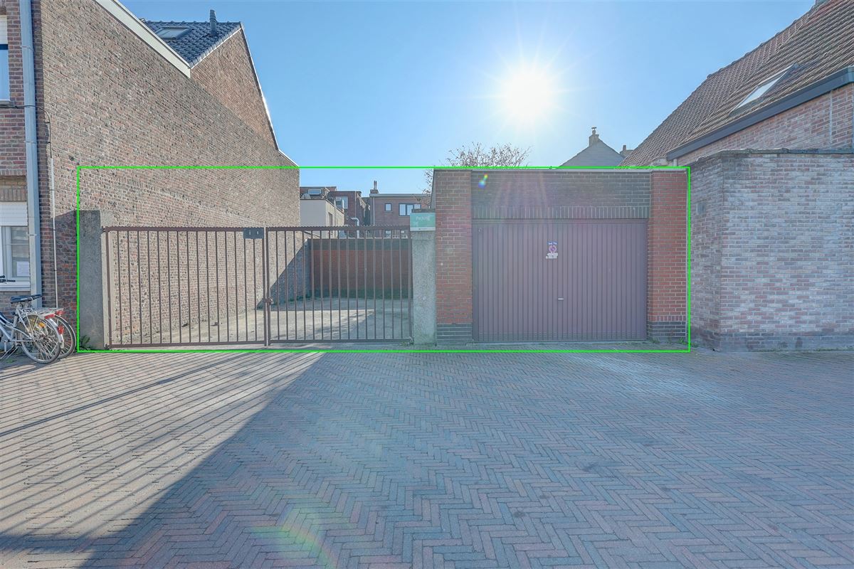 Ruim gerenoveerde kantoorruimte in centrum Hemiksem