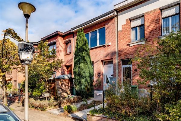 Instapklaar huis met 3 slpk en voortuin