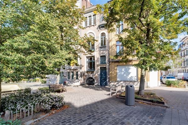 Te renoveren art-nouveau stadswoning op het Laar