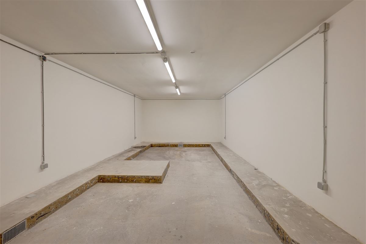 Ruim gerenoveerde kantoorruimte in centrum Hemiksem