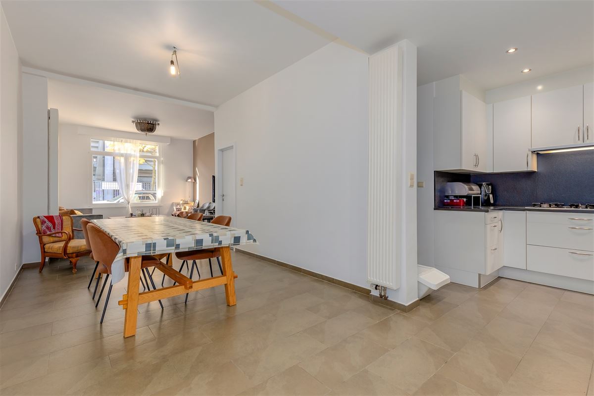 Huis met 4/5 slaapkamers en tuin