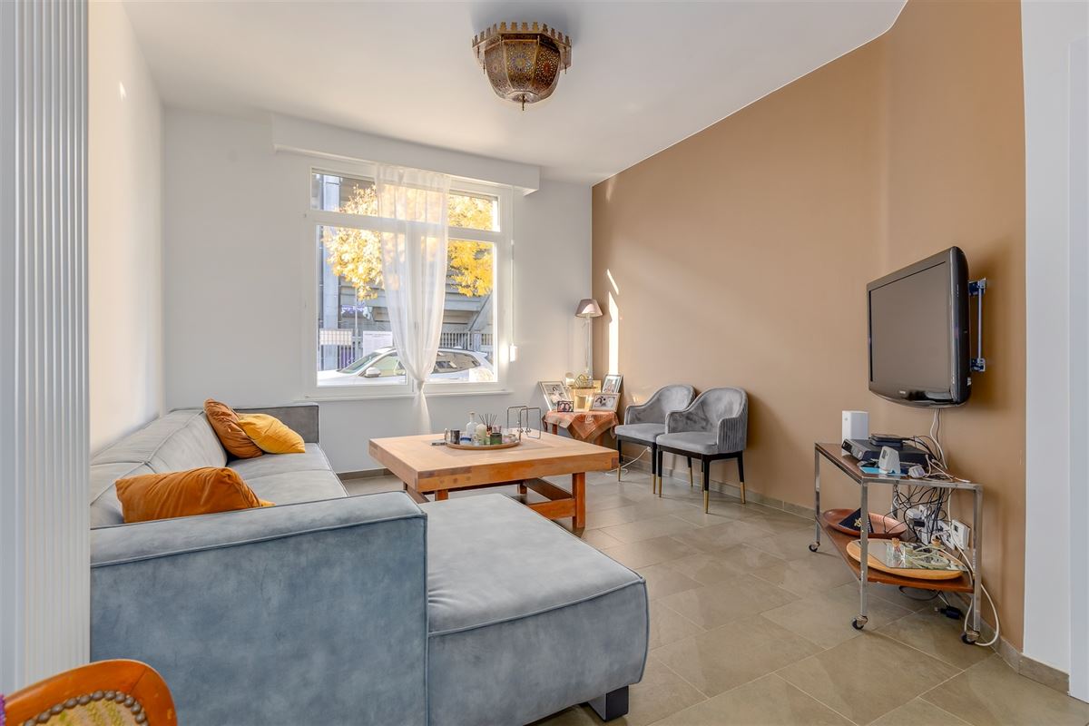 Huis met 4/5 slaapkamers en tuin