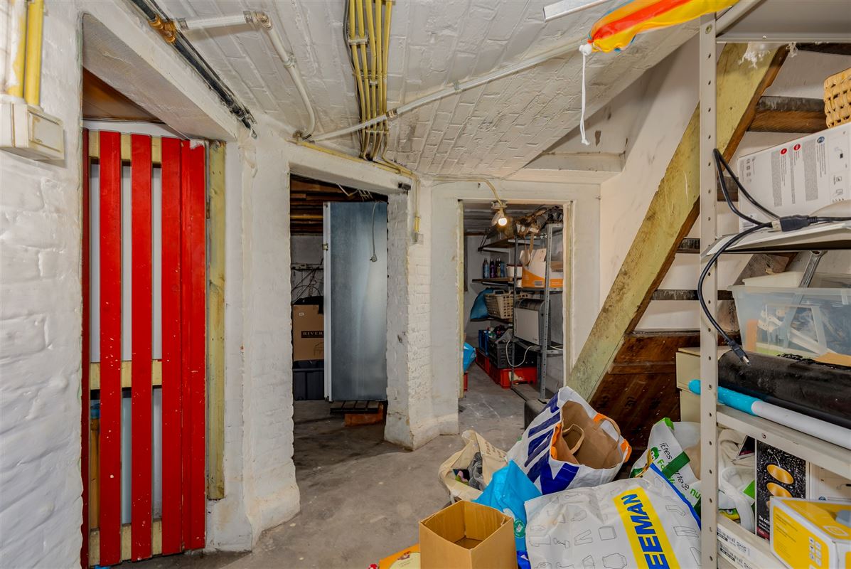 Huis met 4/5 slaapkamers en tuin