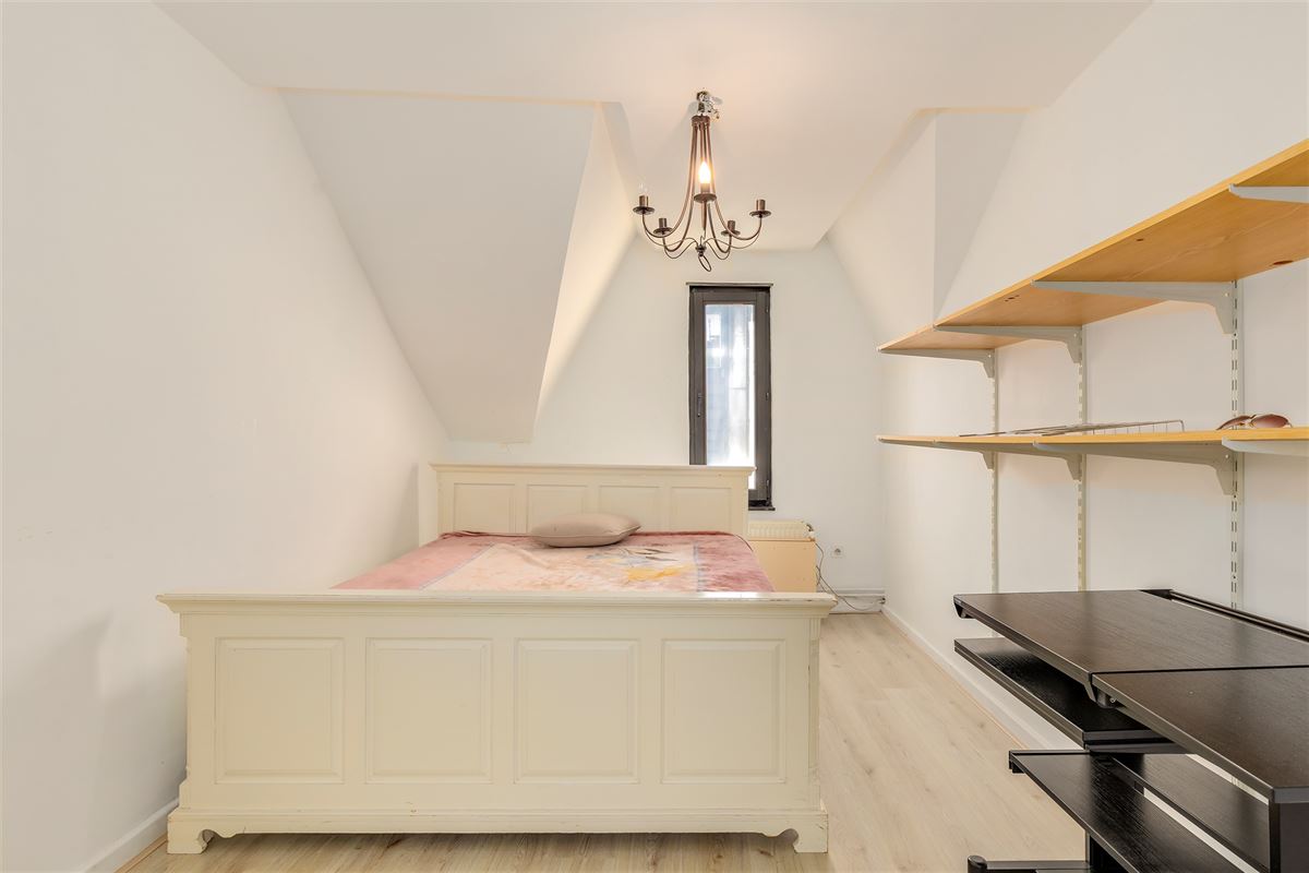 Huis met 4/5 slaapkamers en tuin