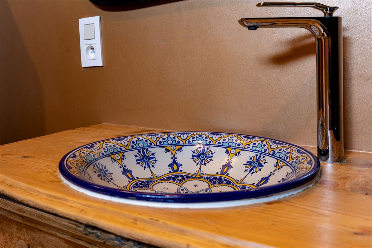 Huis met 4/5 slaapkamers en tuin