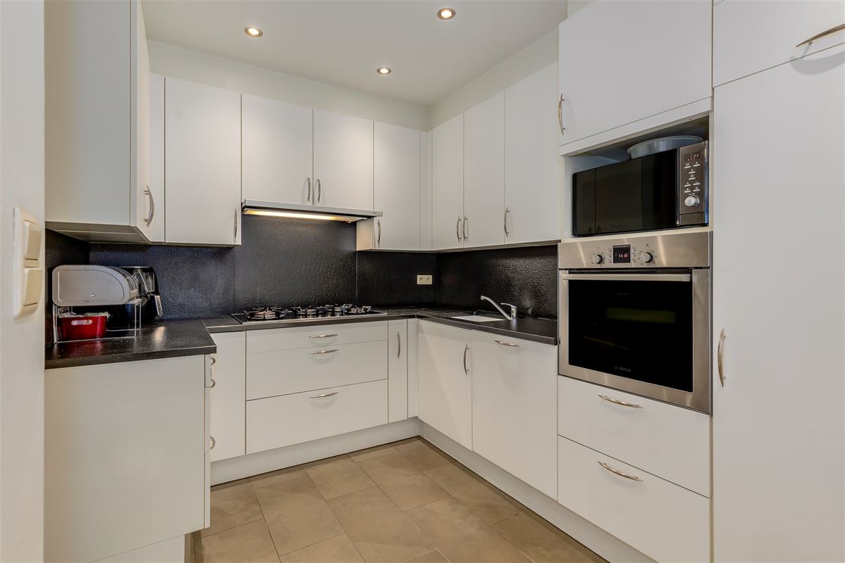 Huis met 4/5 slaapkamers en tuin