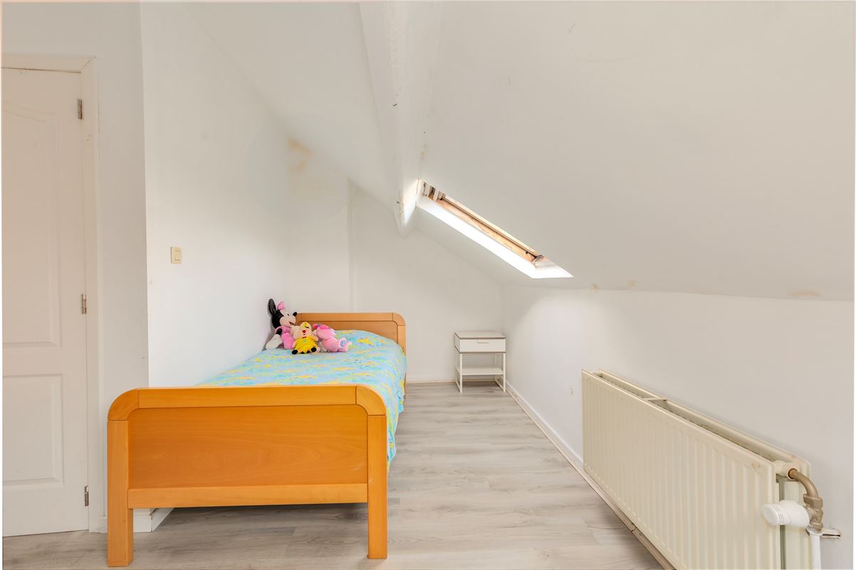 Huis met 4/5 slaapkamers en tuin