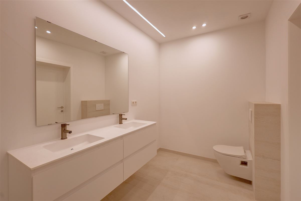 Gerenoveerd gelijkvloers appartement met tuin in Markgravewijk