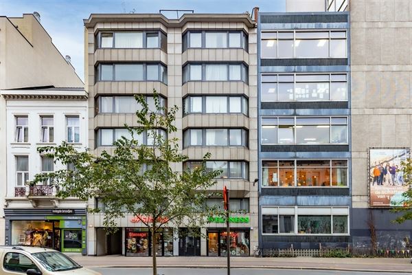 Prachtig afgewerkt ruim 2 slaapkamer appartement van 133 m² aan de Keyserlei