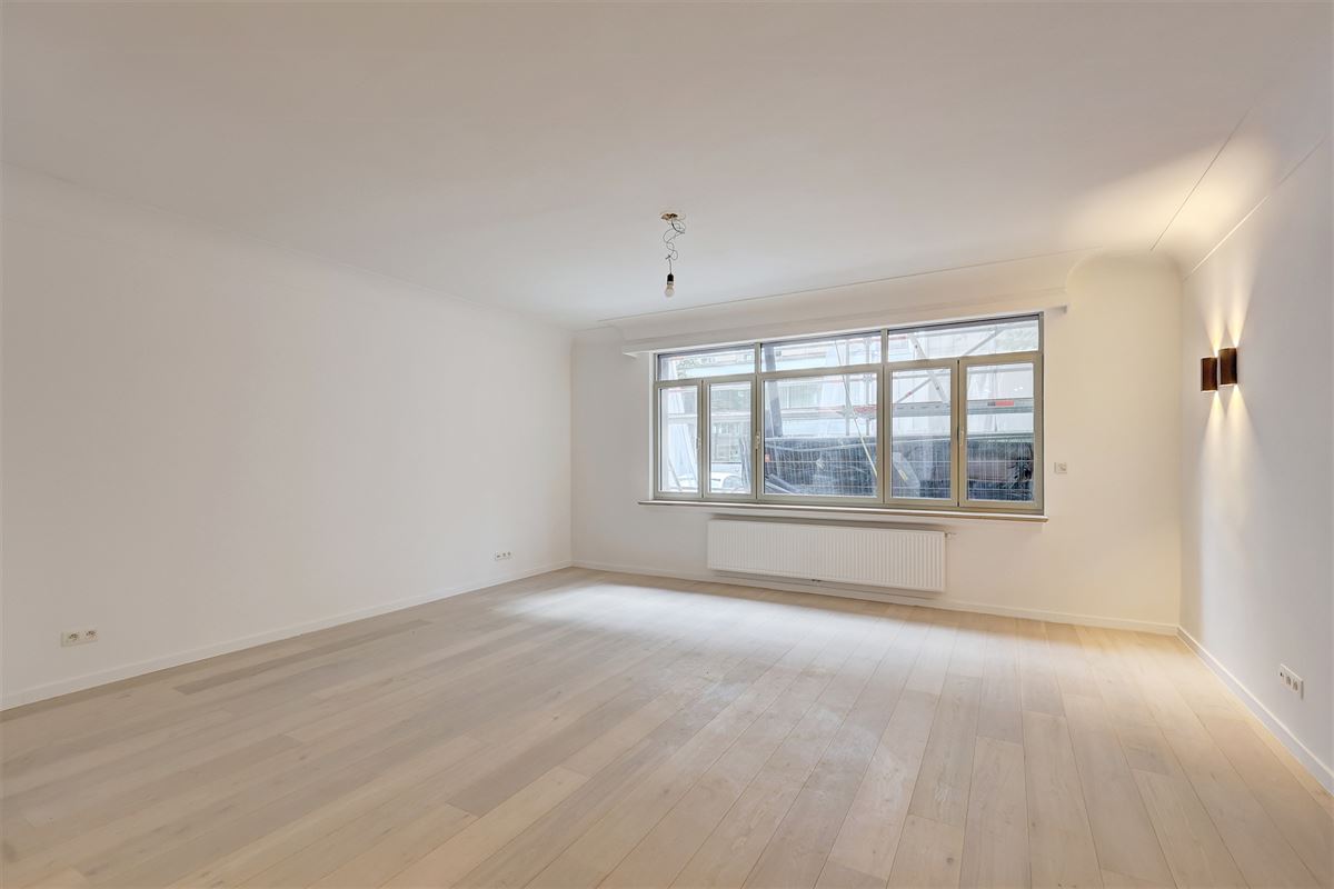 Gerenoveerd gelijkvloers appartement met tuin in Markgravewijk