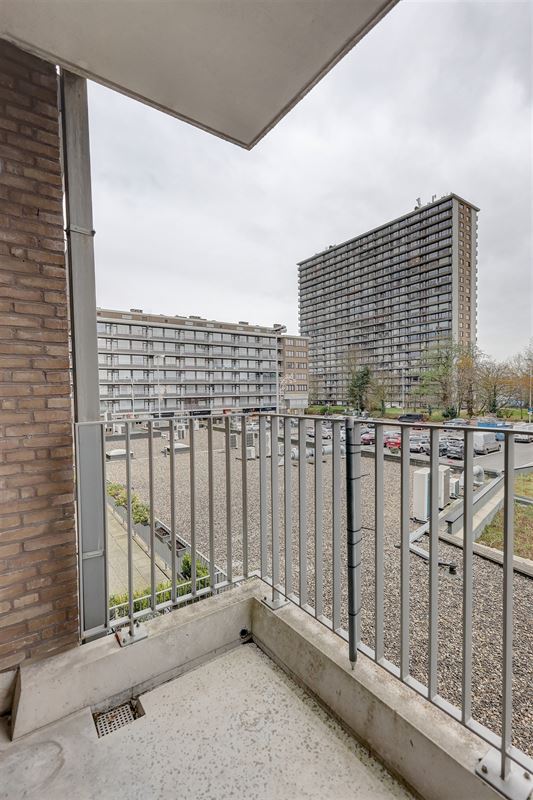 Prachtig appartement met twee slaapkamers en terras te huur in centrum Wilrijk