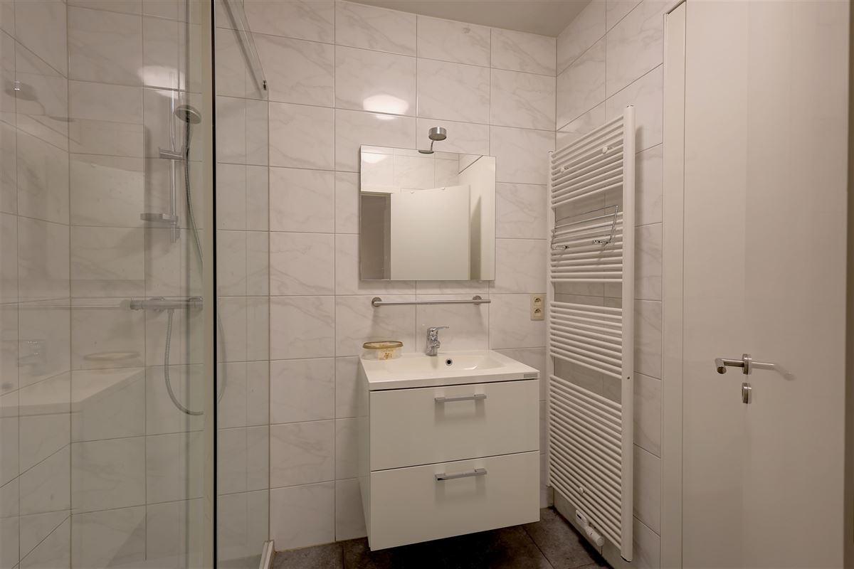 Prachtig appartement met twee slaapkamers en terras te huur in centrum Wilrijk