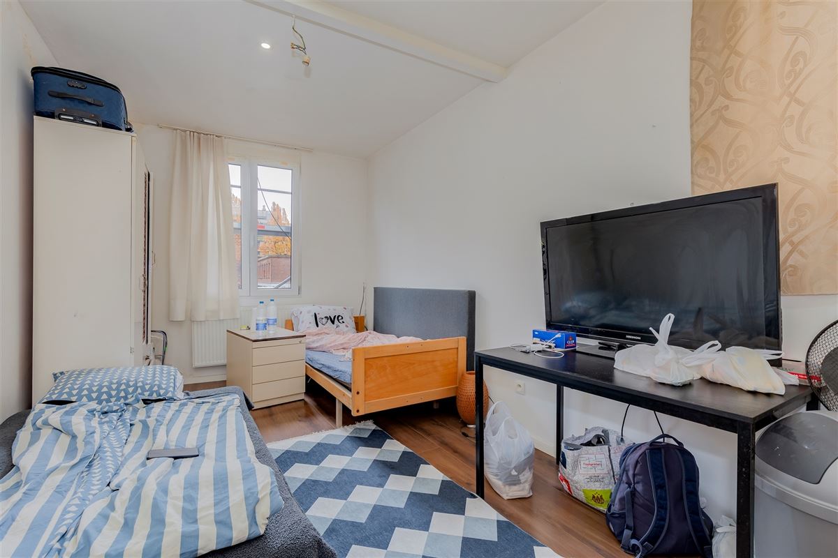 Huis ingedeeld in 6 verhuurde units - 8,8% netto rendement