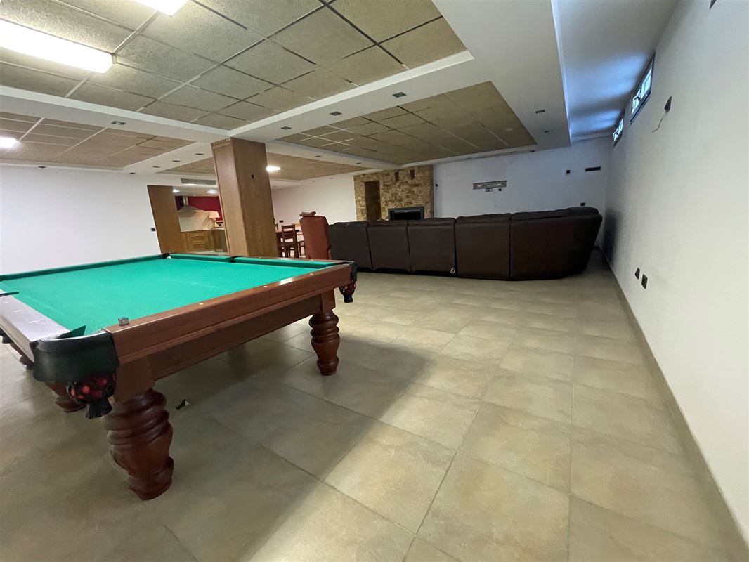 Prachtige villa met 5 slk | 6 badk | zwembad | ondergrondse garage