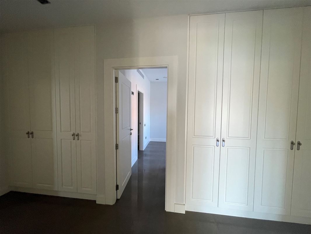 Prachtige villa met 5 slk | 6 badk | zwembad | ondergrondse garage