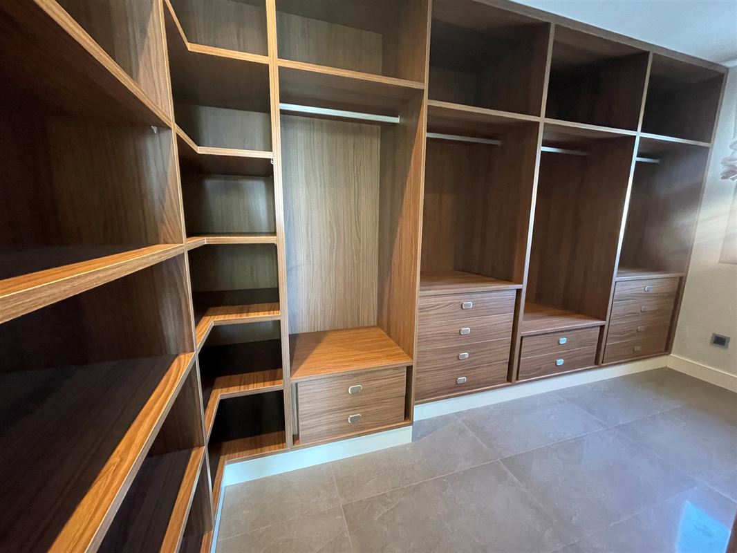 Prachtige villa met 5 slk | 6 badk | zwembad | ondergrondse garage