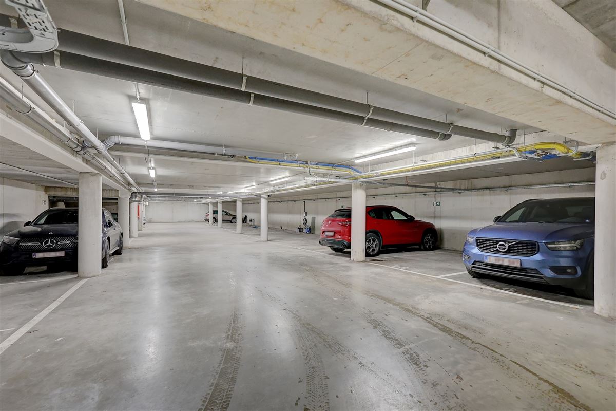 Prachtig appartement met 2 slaapkamers, terras en staanplaats