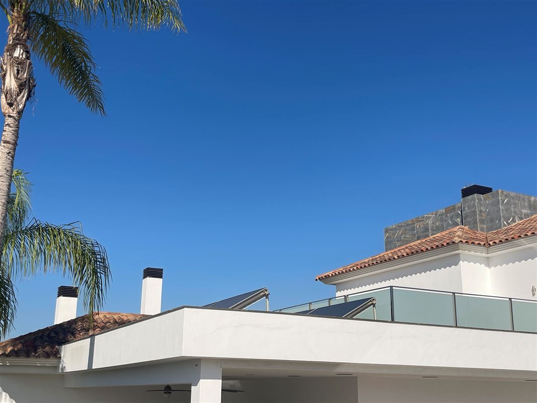 Prachtige villa met 5 slk | 6 badk | zwembad | ondergrondse garage