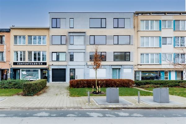 Commercieel gelijkvloers met kwalitatieve afwerking