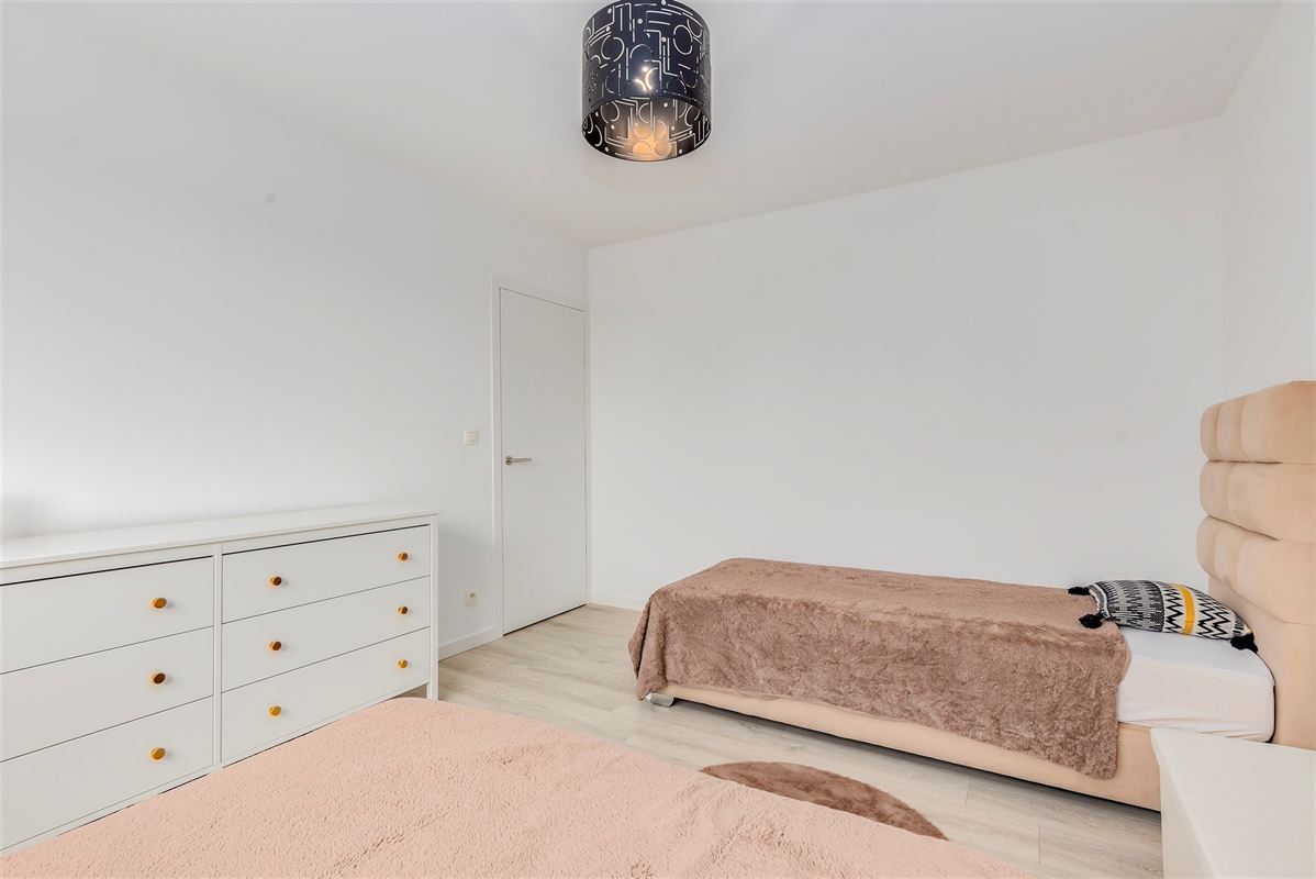 Stijlvolle gerenoveerde halfopen bebouwing met tuin en 3 slaapkamers in Oostmalle