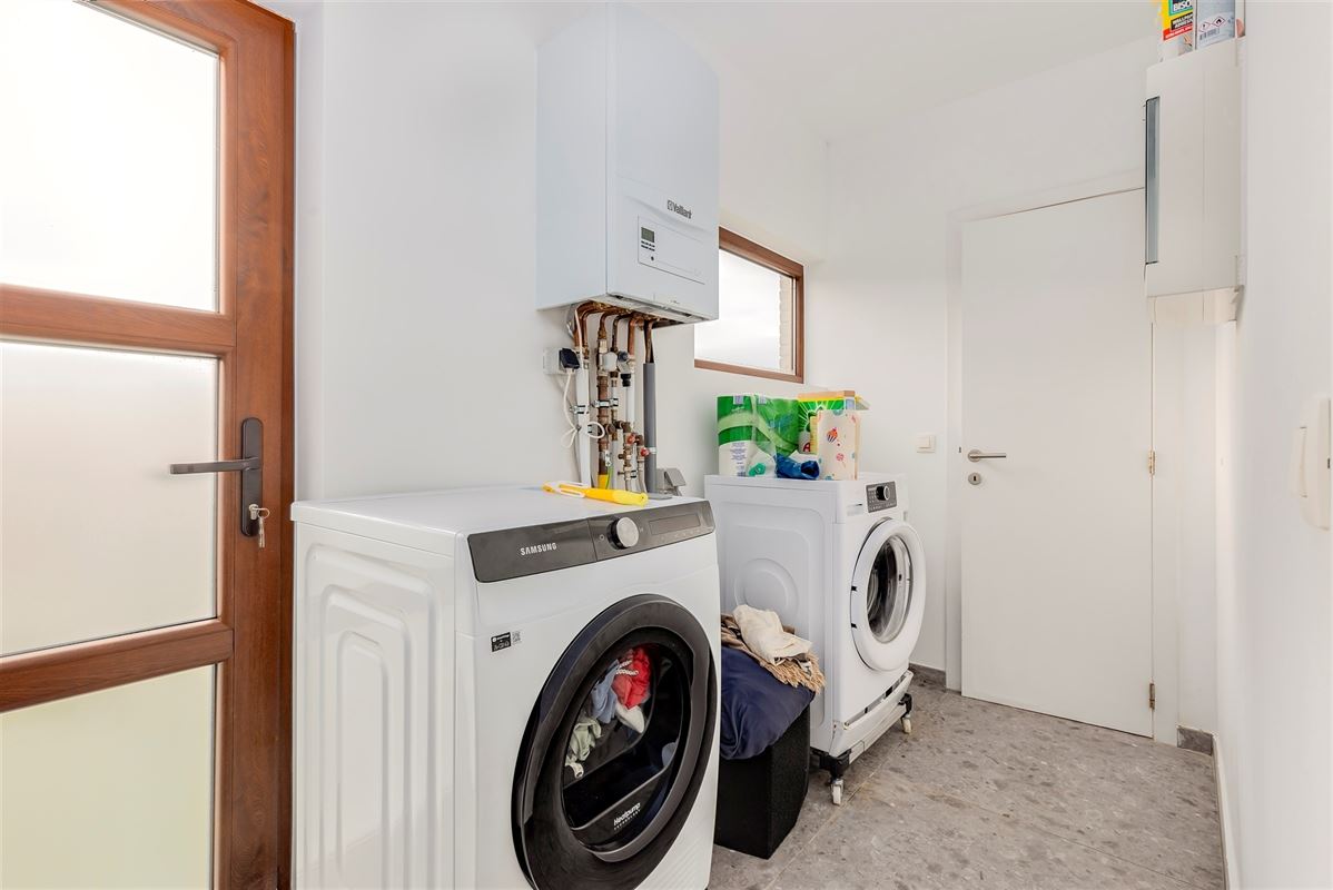 Stijlvolle gerenoveerde halfopen bebouwing met tuin en 3 slaapkamers in Oostmalle