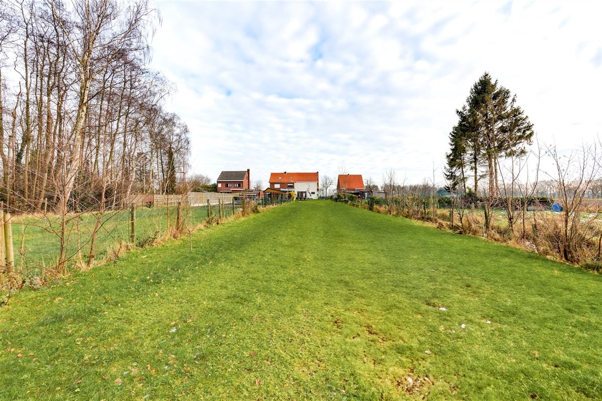 Stijlvolle gerenoveerde halfopen bebouwing met tuin en 3 slaapkamers in Oostmalle