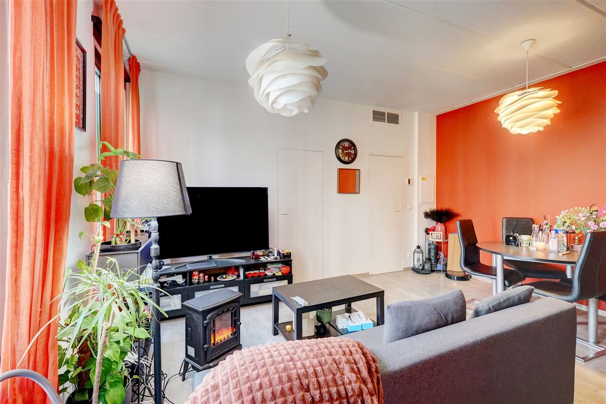 Gelijkvloers kantoor thans ingedeeld als appartement centrum Antwerpen