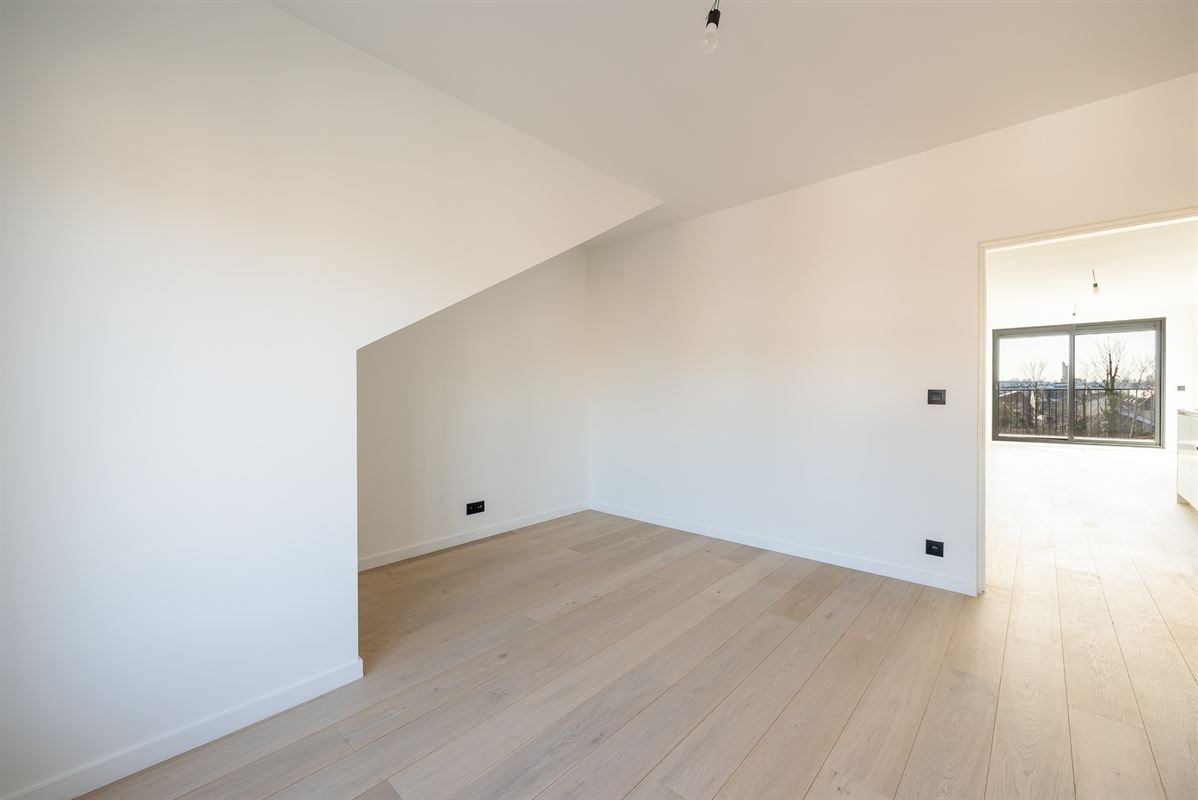Appartement met twee slaapkamers en terras