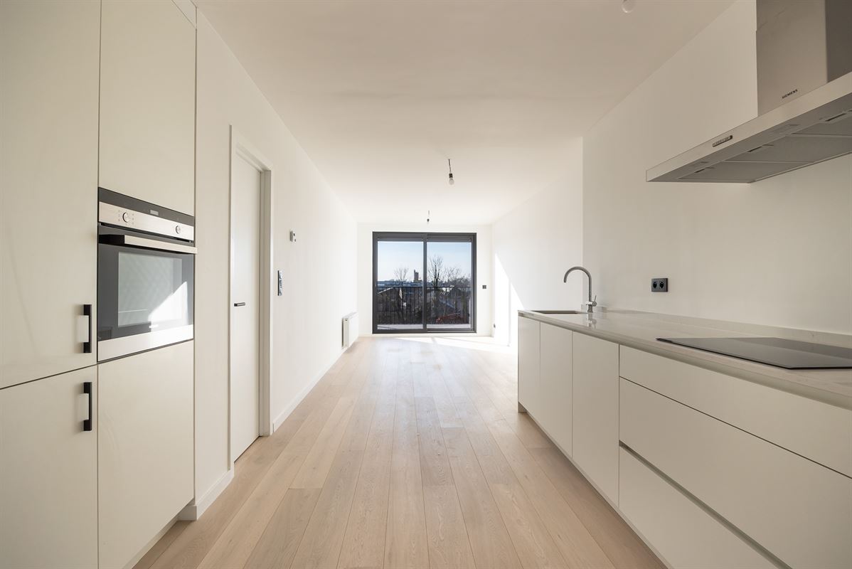 Appartement met twee slaapkamers en terras