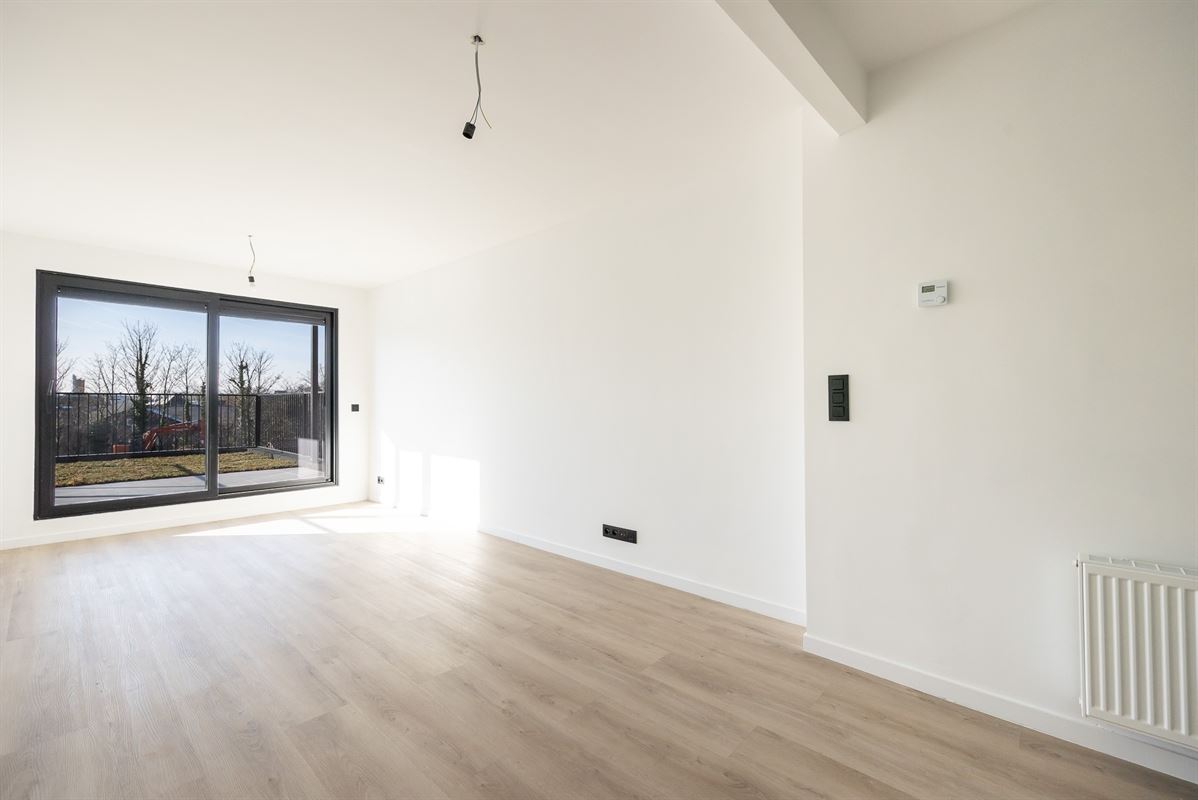 Appartement met twee slaapkamers en terras
