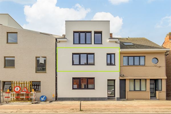 Appartement met twee slaapkamers en terras