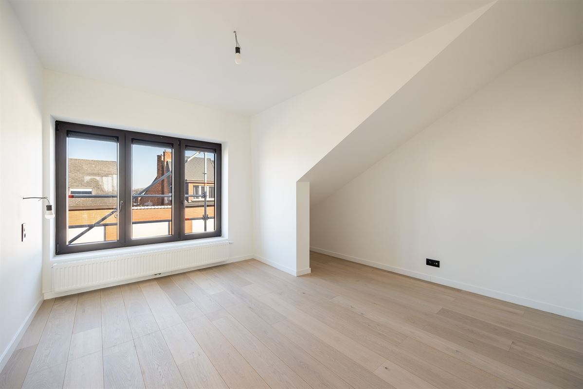 Appartement met twee slaapkamers en terras