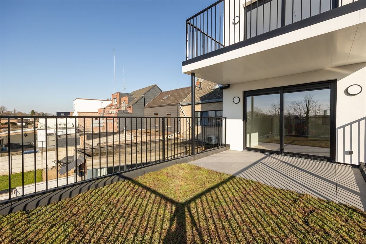 Appartement met twee slaapkamers en terras