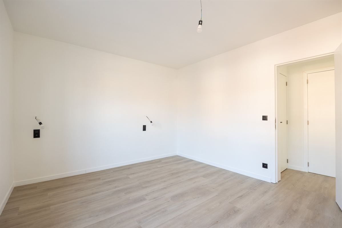 Appartement met twee slaapkamers en terras