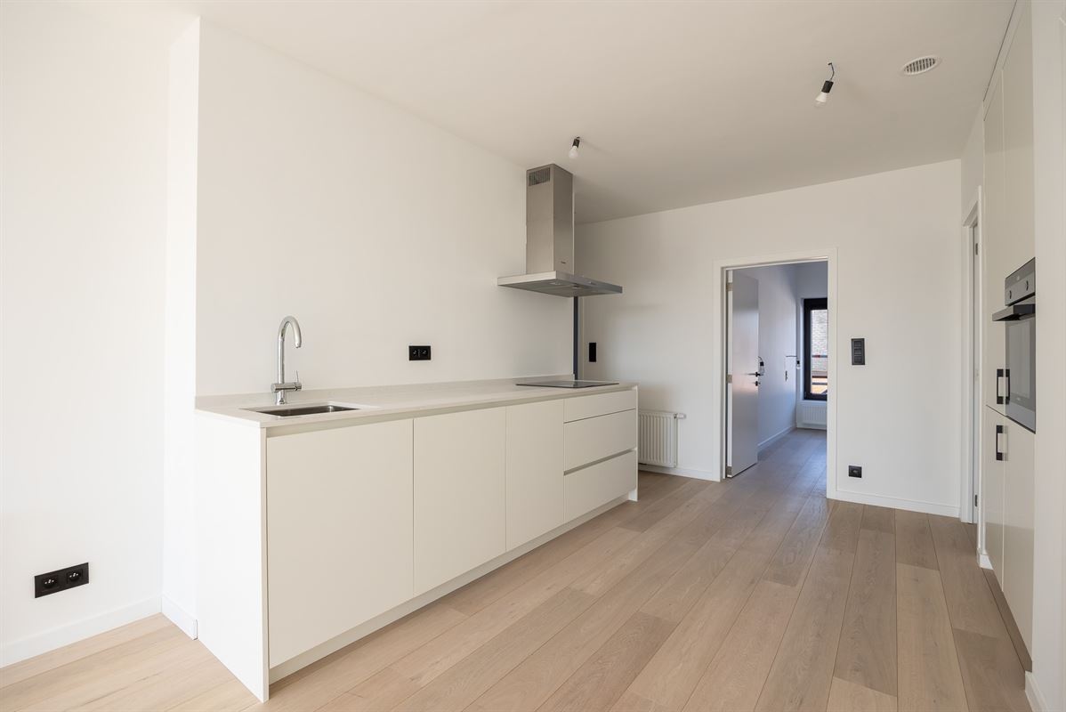 Appartement met twee slaapkamers en terras