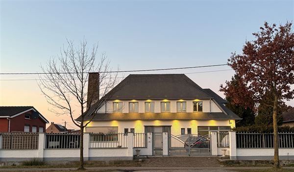 Prachtige villa met 5 slk op een perceel van 980 m²