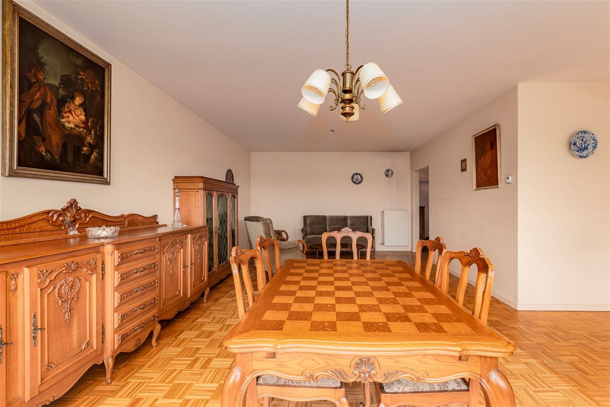 Instapklaar appartement met twee terrassen