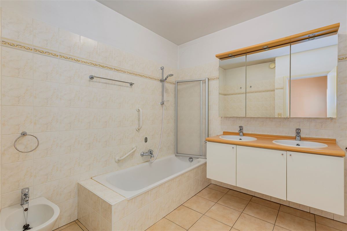 Instapklaar appartement met twee terrassen