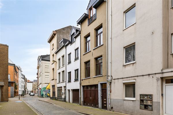 Opbrengsteigendom met garage en 3 studio's centrum Antwerpen