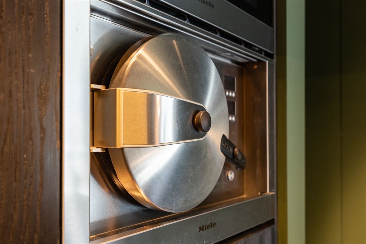 Luxueus gerenoveerd appartement aan het Theaterplein