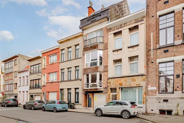 Appartement met 1 slk + tuin vlakbij het Centraal Station
